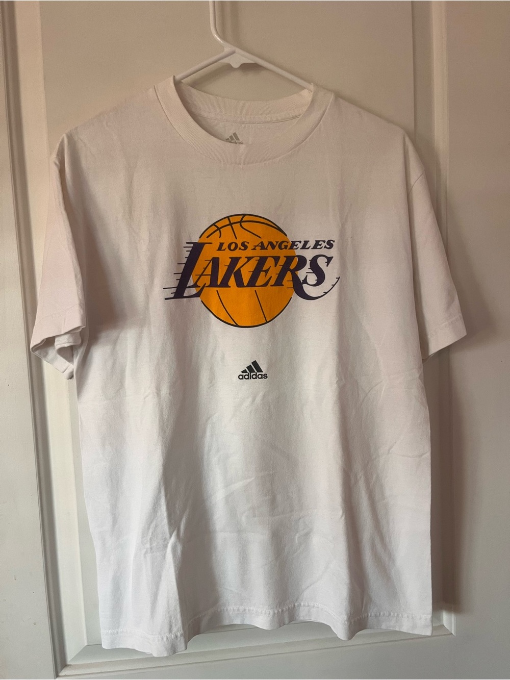 adidas White Los Angeles Lakers Basketball Logo Tee